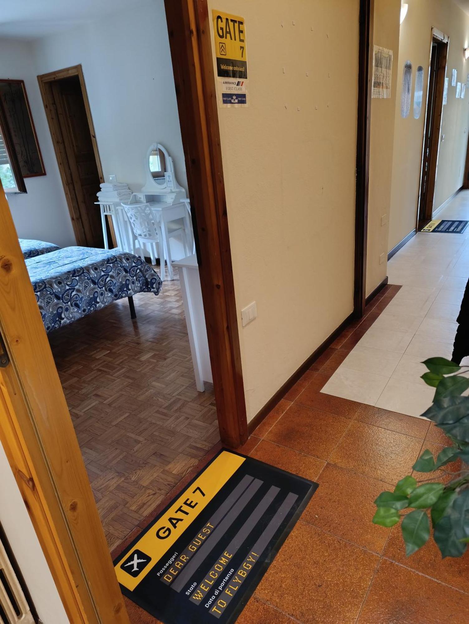 Flybgy Hotell Orio al Serio Exteriör bild